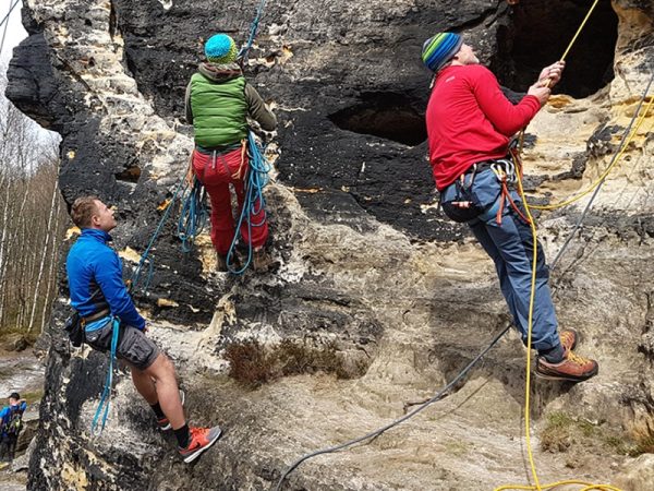 Kurz první pomoci a záchrany v horách nejen pro horolezce